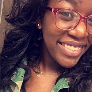 Meet your Posher, Aviance